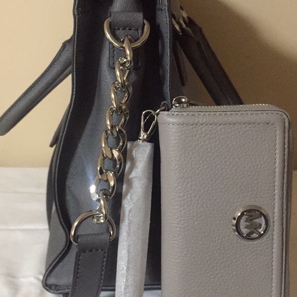 🎈SOLD🎈 Michael Kors handbag - Picture 3 of 8